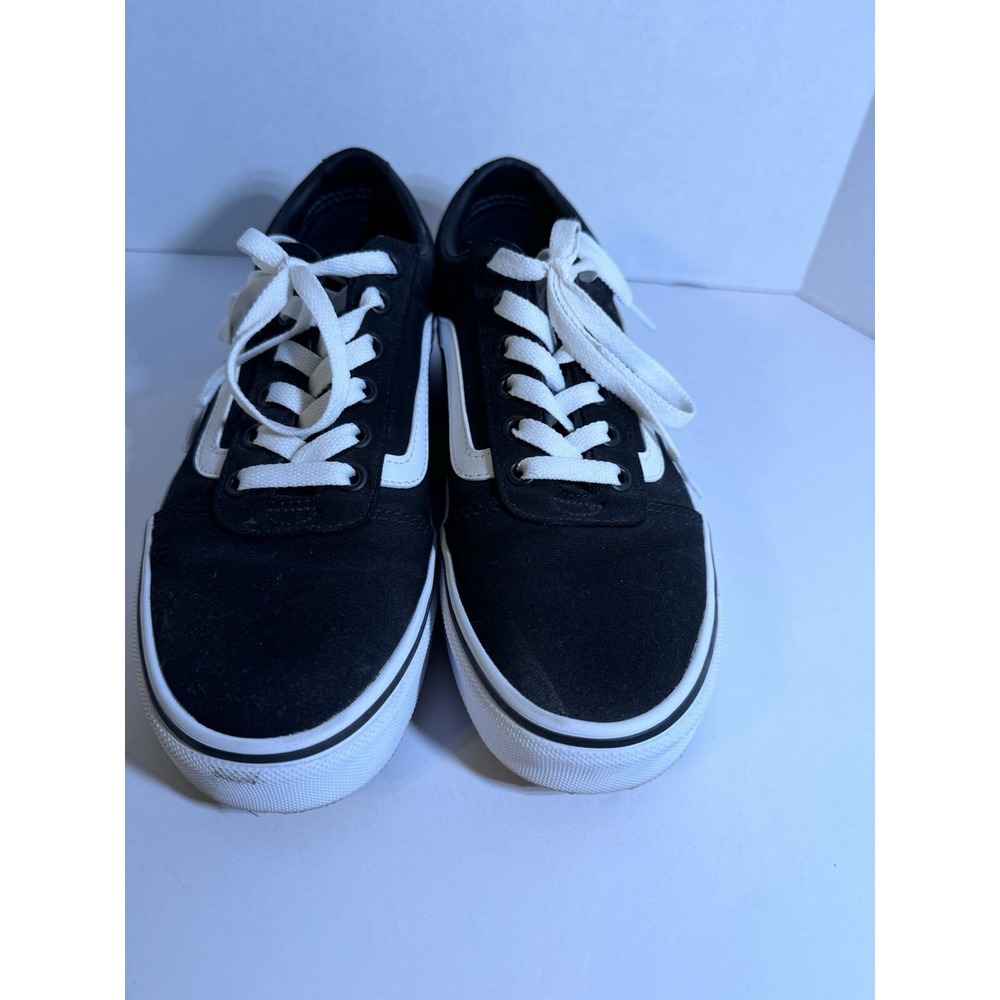 Vans Women's Size 8 - Lot of 2 Pair. Excellent condition! - Picture 3 of 10